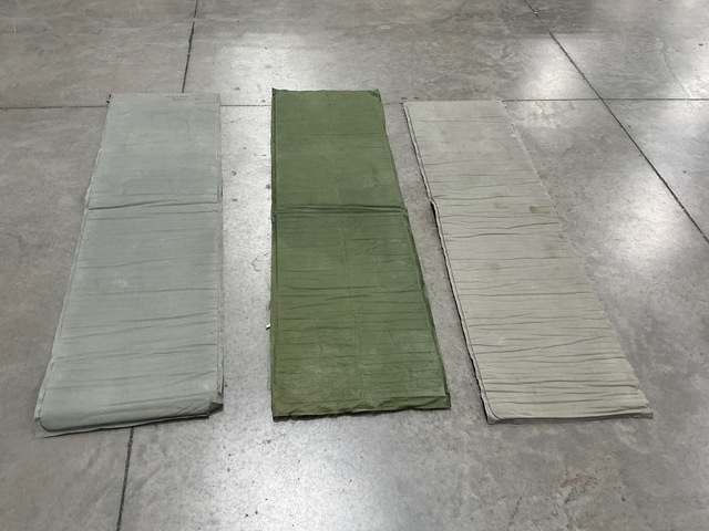 (70) Self-Inflating Sleeping Mats