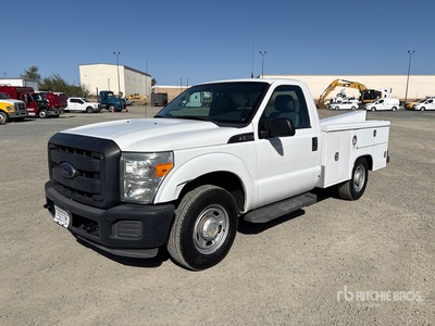 2013 Ford F-250 XL 4x2 Ciężarówka użytkowa