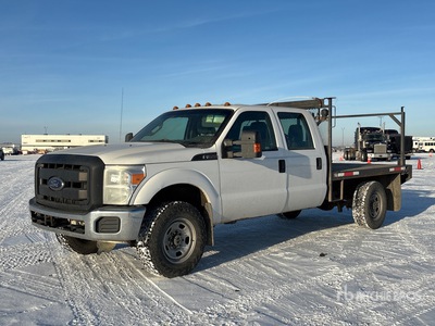 2013 Ford F-350 XL 4x4 Crew Cab Camión Caja Abierta