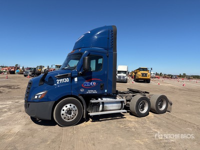 2021 Freightliner Cascadia 116 6x4 T/A Day Cab Truck Tractor