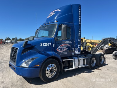 2021 Volvo VNR300 T/A Day Cab Truck Tractor