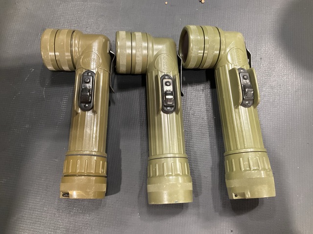 (137) MX994U Flashlights