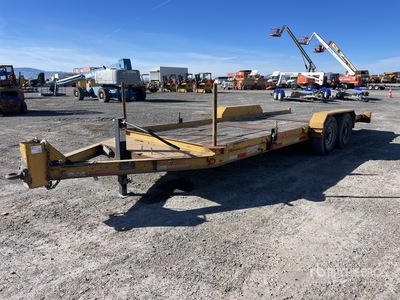 2012 Lucon 20 ft T/A Plataforma Basculante