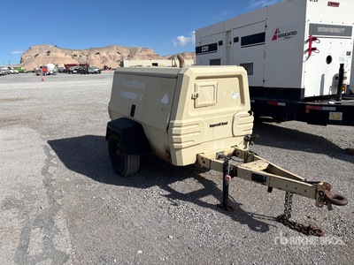 2004 Ingersoll Rand P185WIR Mobile Luftkompressor