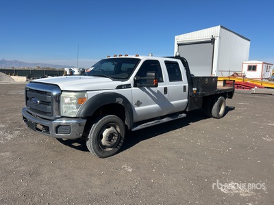 2015 Ford F-550 XL 4x4 Crew Cab Camion à Plateau