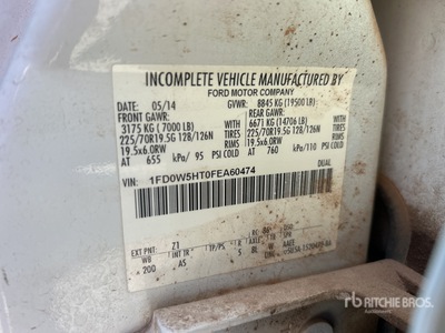 2015 Ford F-550 XL 4x4 Crew Cab Pritsche-Lkw