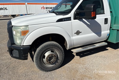 2016 Ford F-350 XL 4x4 Utility Truck