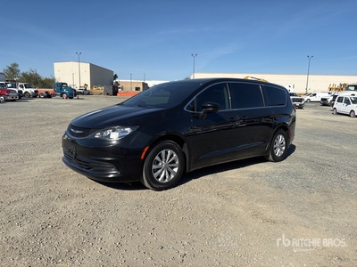 2017 Chrysler Pacifica Minivan