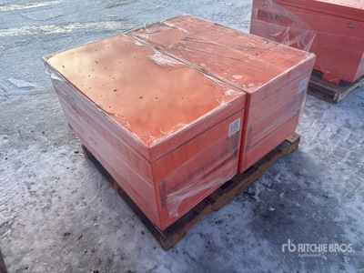 Quantity of (2) ジョブサイト ボックス (Unused)