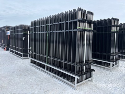 Quantity of (22) 9 ft 6 in x 6 ft 3 in Fencing