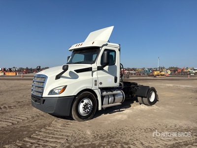 2019 Freightliner Cascadia 126 4x2 Cabeza Tractora Cabina Corta