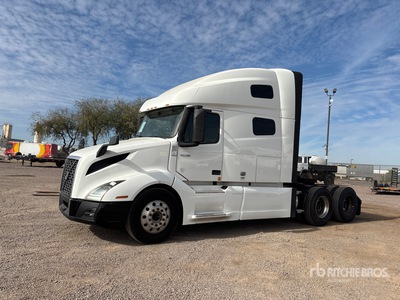 2019 Volvo VNL64760 6x4 Tracteur Routier Couchette