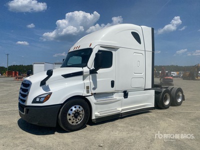 2023 Freightliner Cascadia 126 6x4 T/A Sleeper Truck Tractor