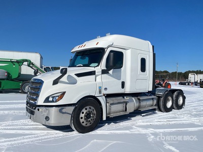 2020 Freightliner Cascadia 126 6x4 T/A Sleeper Truck Tractor