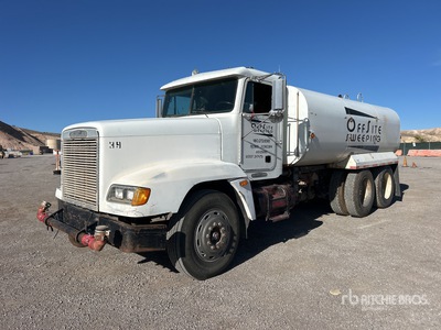 1994 Freightliner USF-1E 4000 gal 6x4 Water Truck