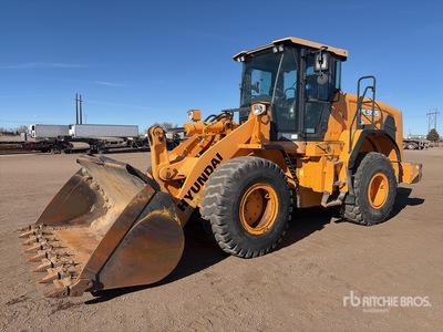 2017 Hyundai HL955A Pala gommata