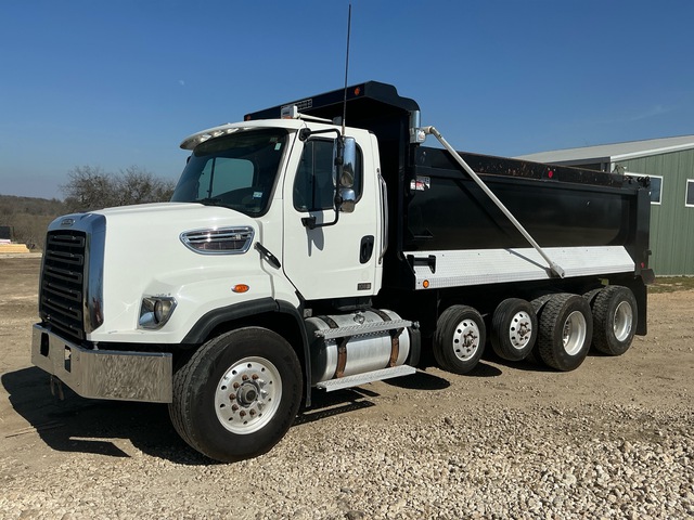 2021 Freightliner 108SD 10x4 Quad/A Dump Truck 2021 Freightliner 108SD 10x4 Quad/A Dump Truck