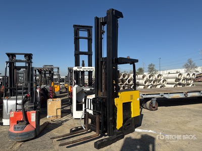 2017 Hyster N35ZDR2-18.5 3500 lb Schubmaststapler