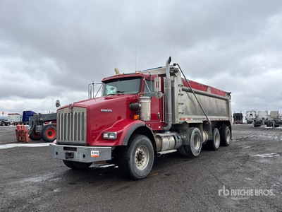 2015 Kenworth T800 8x4 Camion à benne basculante Tridem