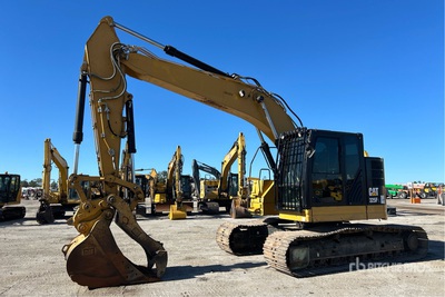 2018 Cat 325F L CR Tracked Excavator