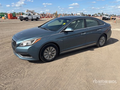 2016 Hyundai Sonata Hybrid Automobile