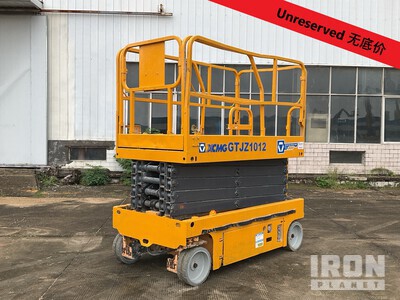 2018 XCMG GTJZ1012 Electric Scissor Lift
