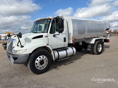 2006 International 4400 4x2 Fuel Truck