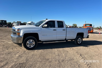 2017 Chevrolet Silverado 2500HD 4x4 Crew Cab Pickup