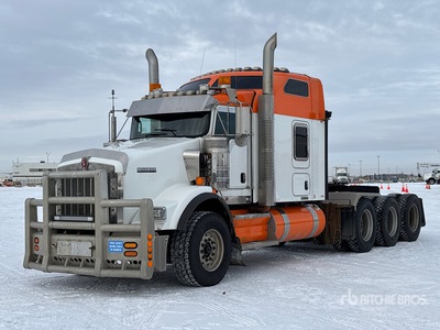 2014 Kenworth T800 8x6 Tri/A Sleeper Truck Tractor