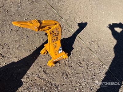 2026 GIYI 9.5 in Excavator Ripper - Fits Cat 303 (Unused)