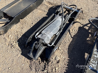 2026 GIYI GY-XJ7T 14 in Excavator Thumb (Unused)