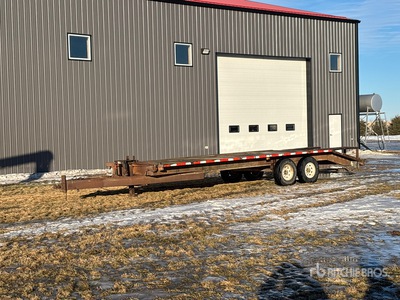 Custom Built 25 ft T/A フラットベッドトレーラー