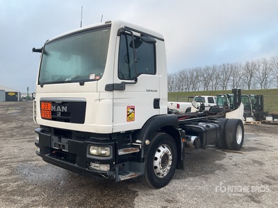 M.A.N. TGM18.290 4x2 Service Truck (Inoperable)