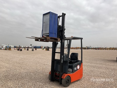 Toyota 7FBEST15 شاحنة رفع كهربائية