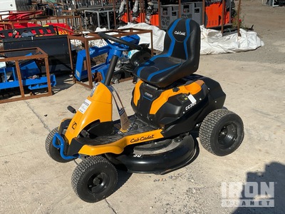 Cub Cadet CC30E Ride-On Electric Cortacéspedes (Unused)