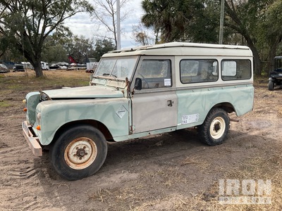 Land Rover 109 4x4 SUV