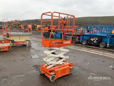 2017 Snorkel S3010E Electric Scissor Lift