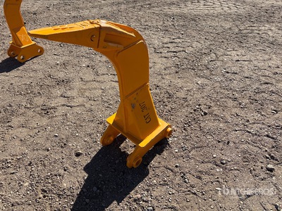 2026 GIYI 12.5 in Excavator Ripper - Fits Cat 307 (Unused)