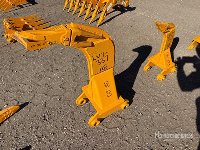 2026 GIYI 12.5 in Excavator Ripper - Fits Cat 307 (Unused)