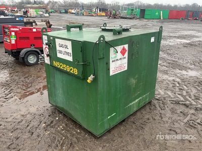 910 L Skid Mounted Steel Fuel Tank