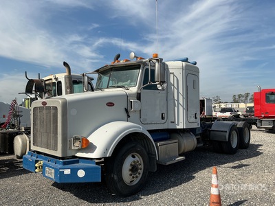 2015 Peterbilt 365 6x4 تراكتور شاحنة كابينة النوم (ثنائية المحور) (Inoperable)