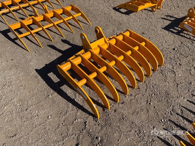 2026 GIYI 45 in Excavator Rake - Fits Cat 307 (Unused)