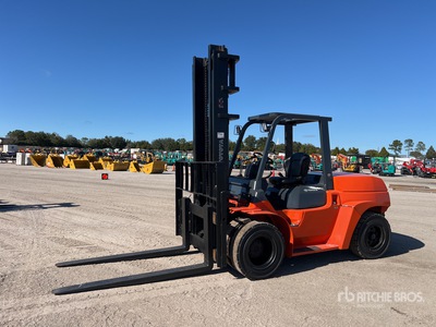 Toyota 7FDU80 17500 lb Pneumatic Tire Forklift