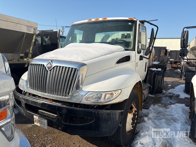 2014 International 1000 gal 4x2 Water Truck