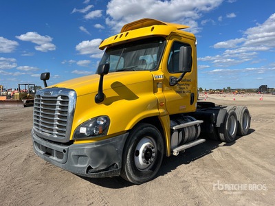 2015 Freightliner Cascadia 125 6x4 トラックトラクター（T/A）