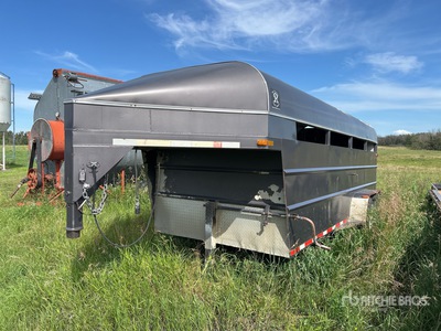 1998 Real Industries 18 ft T/A Gooseneck Viehtransportanhänger