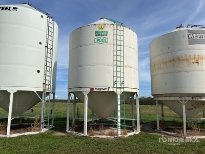 2000 Westeel 1612 Magnum F +/- 3200 bu Smooth Wall Hopper Cassone per grano