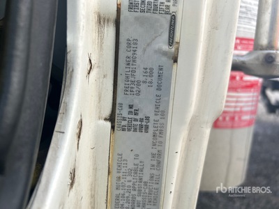 2000 Freightliner FL50 4x2 Van Truck (Inoperable)