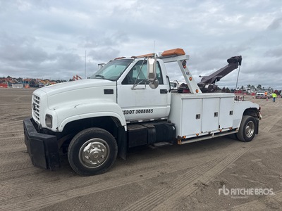 2001 Chevrolet C6500 4x2 Camion remolcador