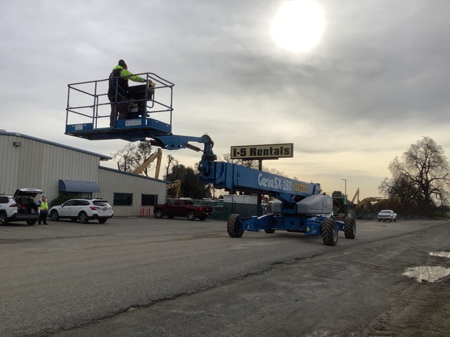 2014 Genie SX-180 4WD Diesel Telescopic Boom Lift